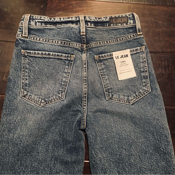 Le Jean Lara Willow Wash High-Rise Slim Jean - Picture 12 of 13